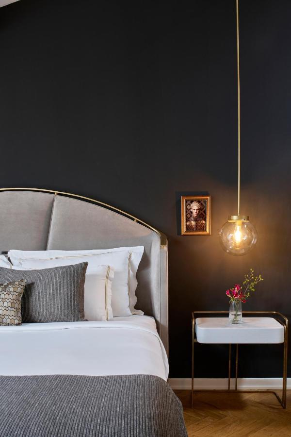 Deluxe Interconnected Family Suite